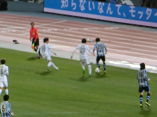 守備に対応、三竿