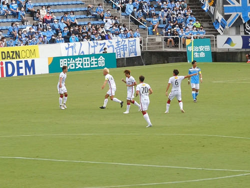 喜ぶ選手たち