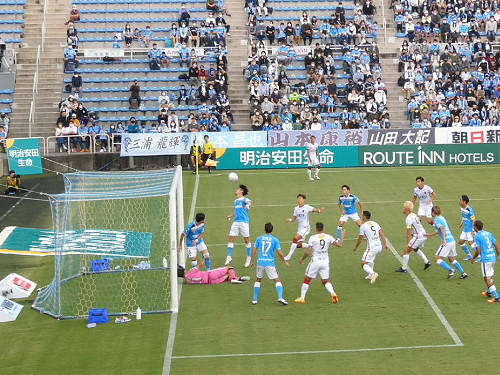 三浦と杉本にはじき出される