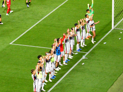 勝利の挨拶