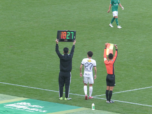 松村を投入