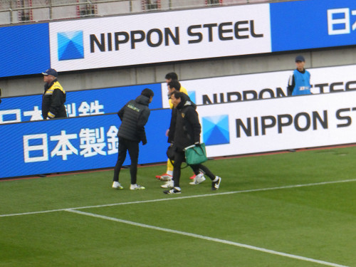 無念の負傷交代、マテウス