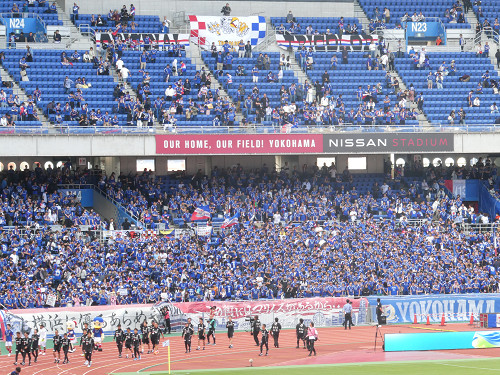 敗れたマリノス側